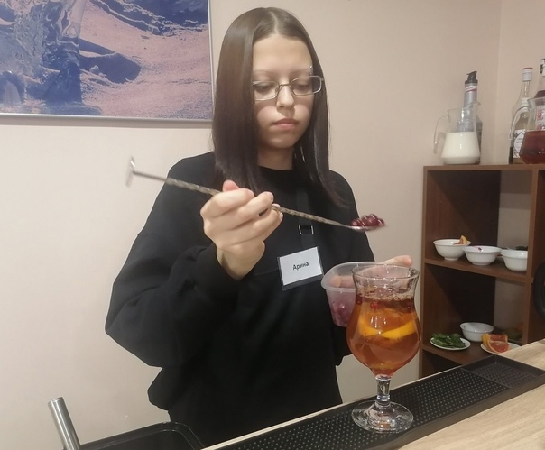 прошел мастер-класс «Искусство Миксологии»