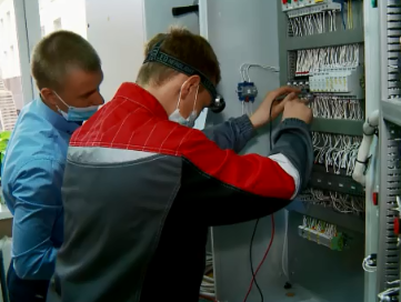СЮЖЕТ "ЭЛЕКТРОМОНТАЖ. ЮНИОРЫ"
