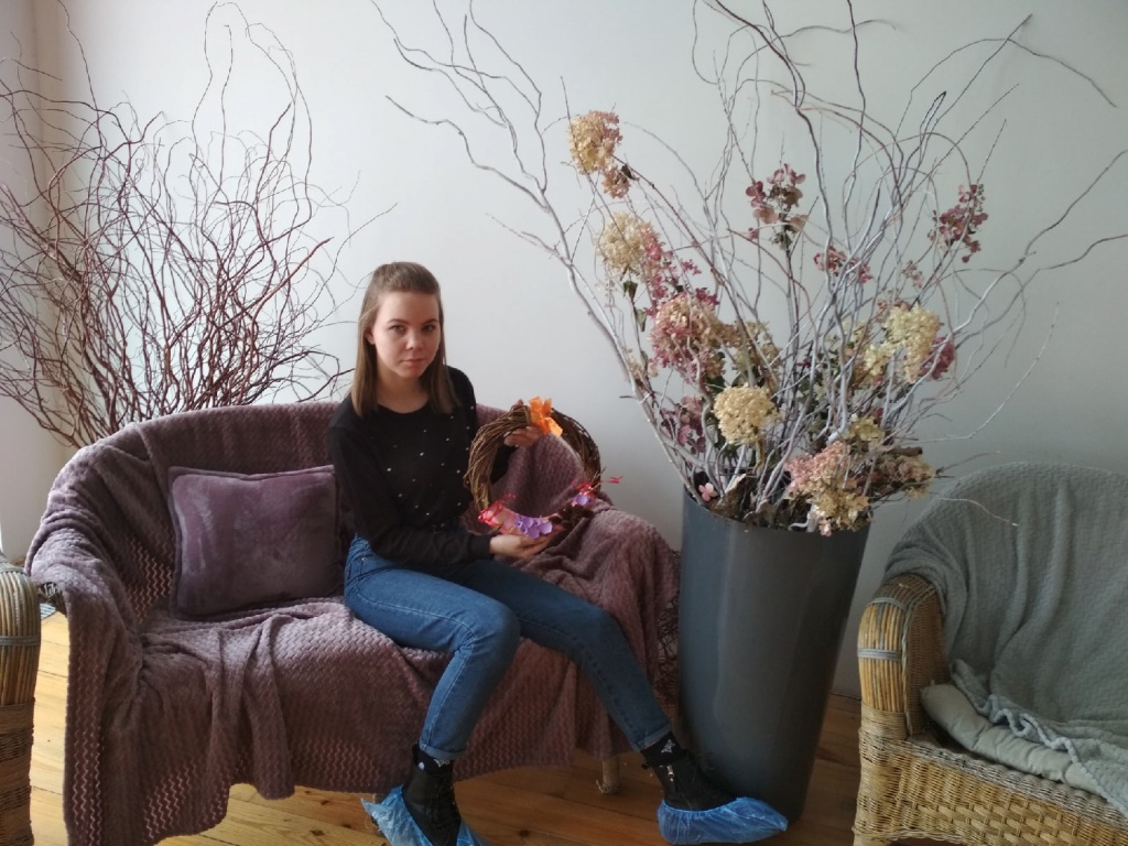в кресле.jpg